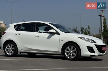 Хэтчбек Mazda 3 2010 в 
