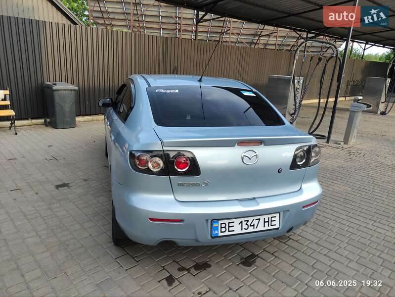 Седан Mazda 3 2007 в Первомайске