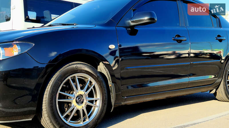 Седан Mazda 3 2005 в Запорожье