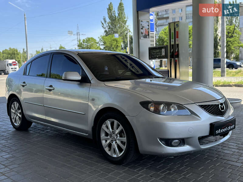 Седан Mazda 3 2005 в Николаеве