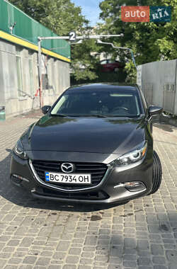 Седан Mazda 3 2017 в 