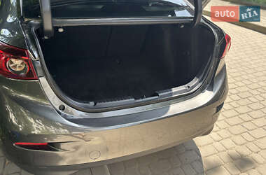 Седан Mazda 3 2017 в 