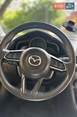 Седан Mazda 3 2017 в 