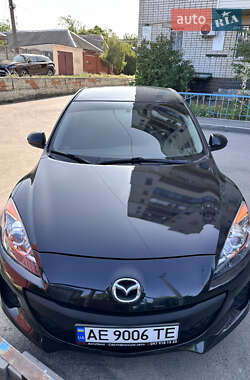 Седан Mazda 3 2013 в 
