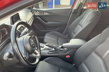 Седан Mazda 3 2016 в 