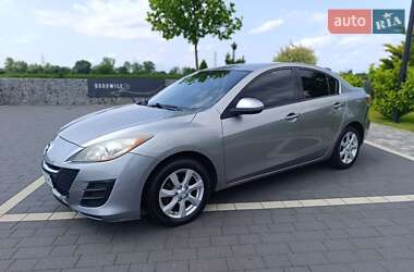 Седан Mazda 3 2011 в Мукачево
