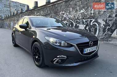 Седан Mazda 3 2015 в Днепре