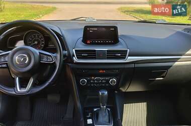 Седан Mazda 3 2016 в 