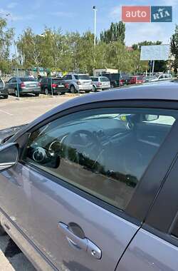 Хэтчбек Mazda 3 2006 в 