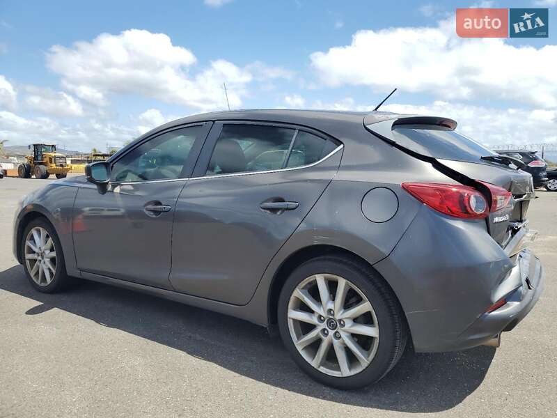 Хэтчбек Mazda 3 2017 в Львове