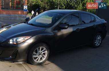 Седан Mazda 3 2013 в Новомосковске