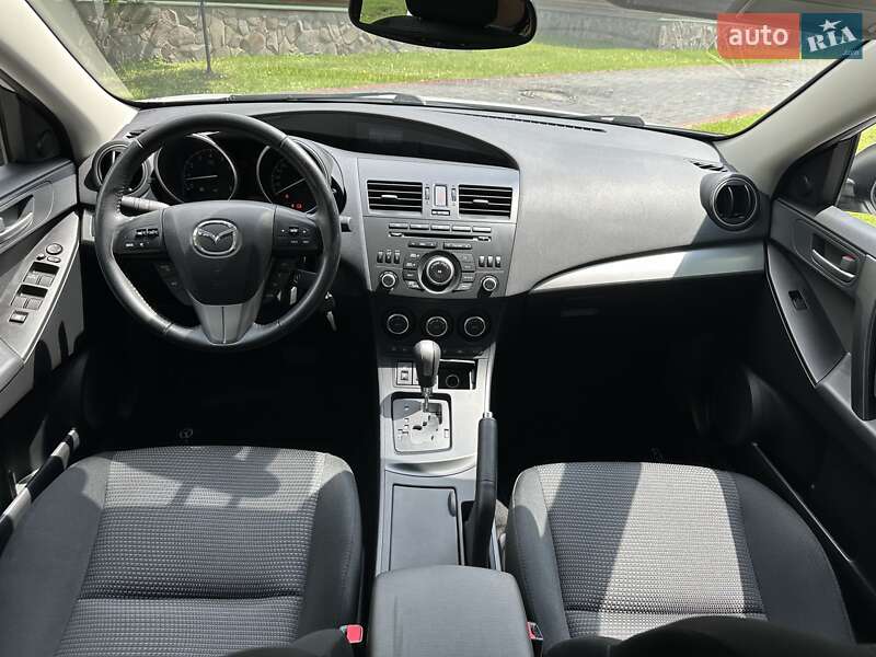 Хетчбек Mazda 3 2011 в Луцьку