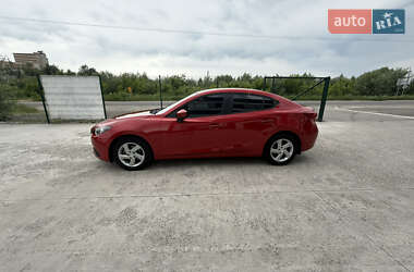 Седан Mazda 3 2016 в 