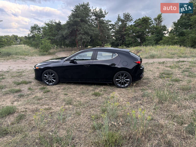 Хэтчбек Mazda 3 2019 в Днепре