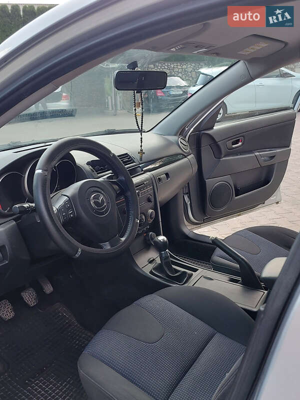 Хэтчбек Mazda 3 2006 в Тернополе