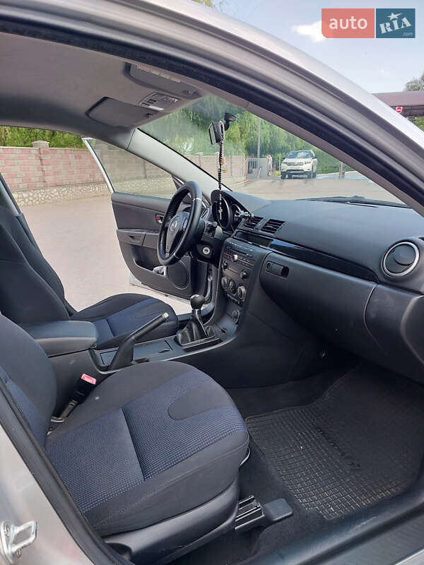Хэтчбек Mazda 3 2006 в Тернополе