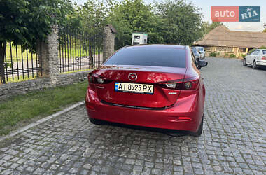 Седан Mazda 3 2015 в Ирпене