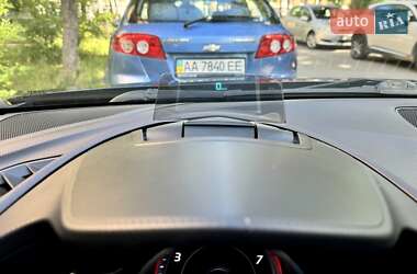 Седан Mazda 3 2015 в 