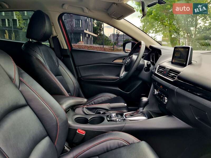 Седан Mazda 3 2013 в Кропивницком