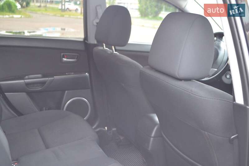 Хэтчбек Mazda 3 2006 в Городище