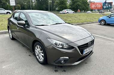Седан Mazda 3 2015 в Киеве
