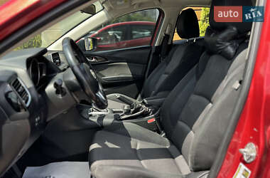 Седан Mazda 3 2013 в 