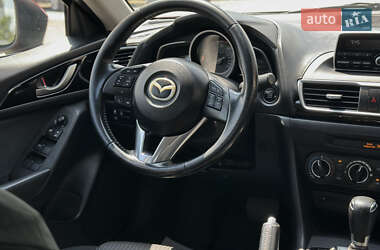 Седан Mazda 3 2013 в 