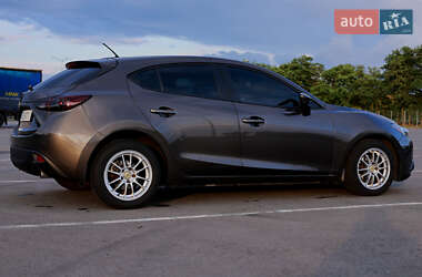 Хэтчбек Mazda 3 2013 в 