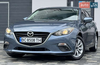 Седан Mazda 3 2015 в Дрогобыче