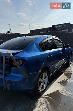 Седан Mazda 3 2006 в 
