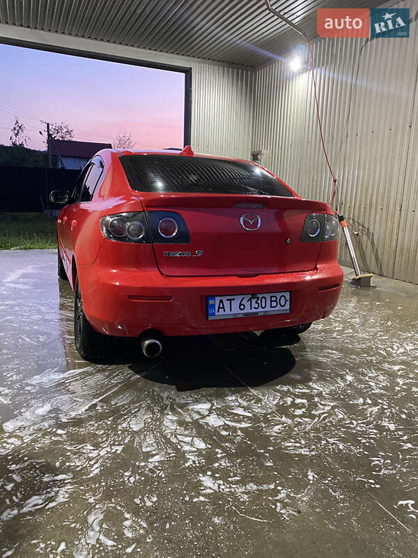 Седан Mazda 3 2006 в Ивано-Франковске