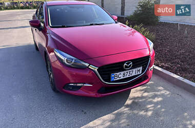 Седан Mazda 3 2018 в 