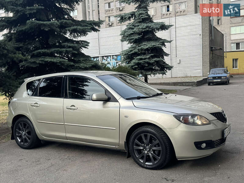 Хэтчбек Mazda 3 2008 в 