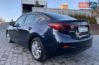 Седан Mazda 3 2014 в 