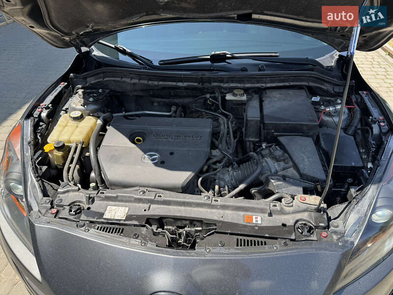 Хэтчбек Mazda 3 2010 в Виннице