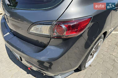 Хэтчбек Mazda 3 2010 в 