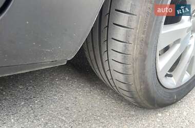 Хэтчбек Mazda 3 2006 в 
