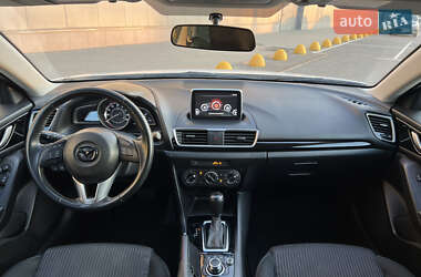 Хэтчбек Mazda 3 2015 в 