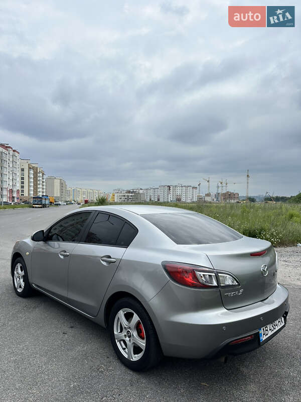 Седан Mazda 3 2011 в Вінниці