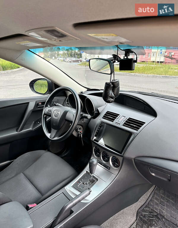 Седан Mazda 3 2011 в Вінниці