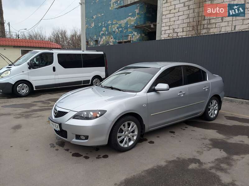 Седан Mazda 3 2007 в 
