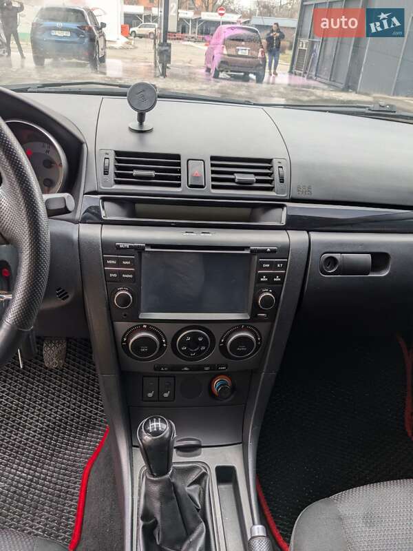 Седан Mazda 3 2007 в Днепре