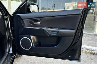 Седан Mazda 3 2006 в 
