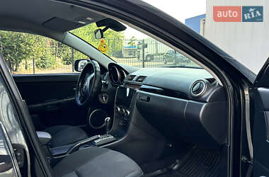 Седан Mazda 3 2006 в 