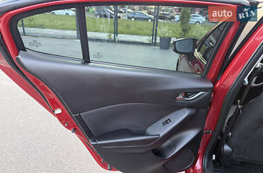Седан Mazda 3 2013 в 