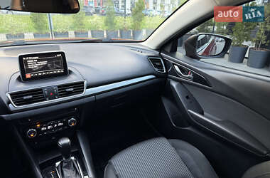 Седан Mazda 3 2013 в 
