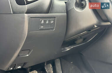 Хэтчбек Mazda 3 2014 в 