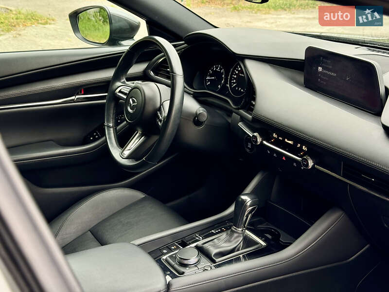 Седан Mazda 3 2019 в Виннице