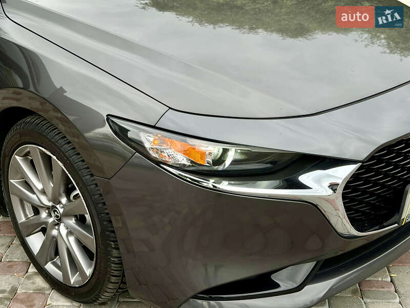 Седан Mazda 3 2019 в Виннице