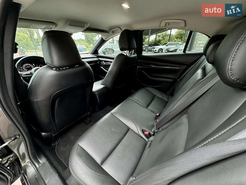 Седан Mazda 3 2019 в Виннице
